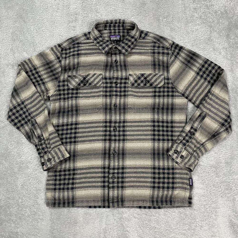 Patagonia Shirt Mens Medium Gray Plaid Organic Cotton Flannel Long Sleeve Casual